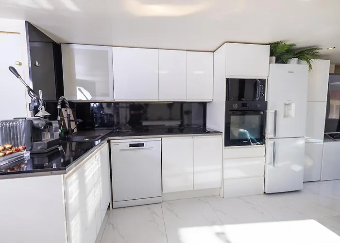 Duplex 50m De La Carre D'or Apartment *